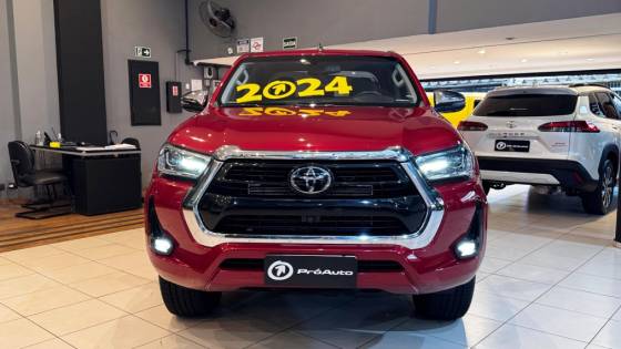 TOYOTA HILUX 2.8 D-4D TURBO DIESEL CD SRX 4X4 AUTOMÁTICO